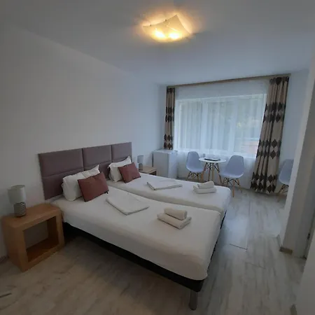 Alba 3* Brasov